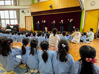 2023年12月に行われた雨降り集会（ミルキーウェイ）の様子①