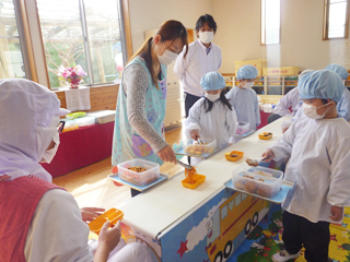 給食当番体験