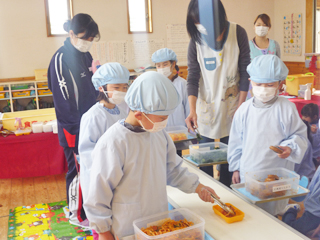 給食当番体験